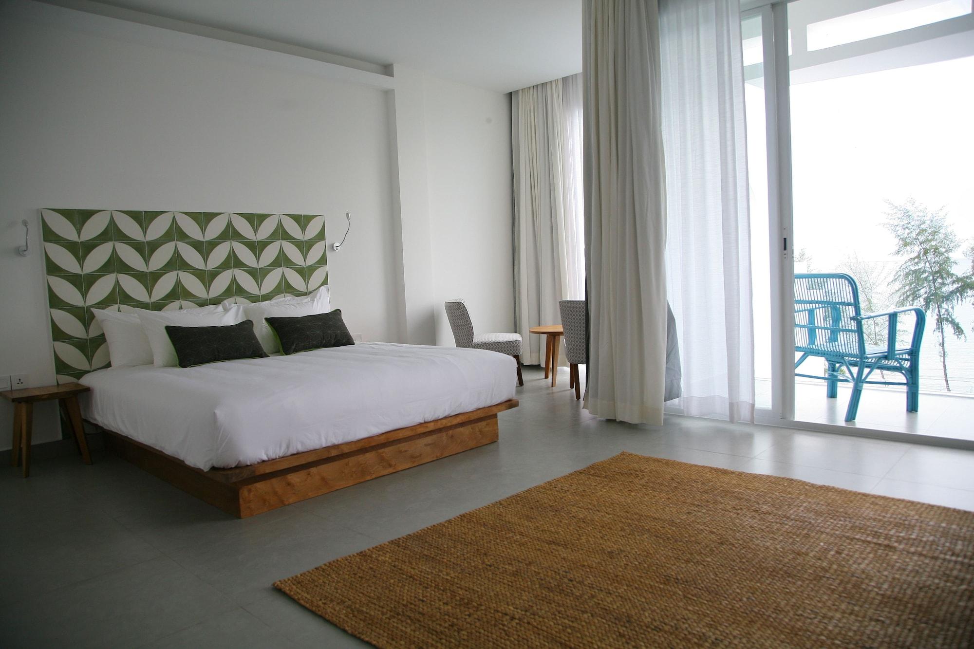 Naia Resort Sihanoukville Exterior photo