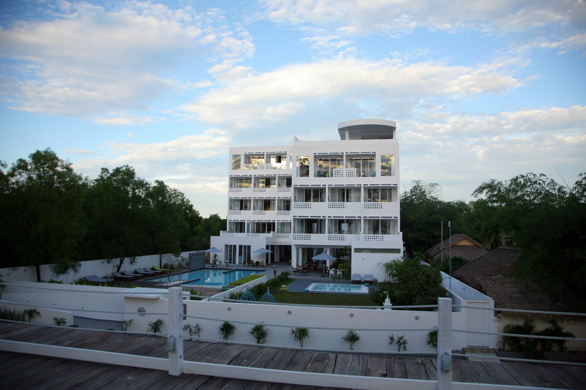 Naia Resort Sihanoukville Exterior photo